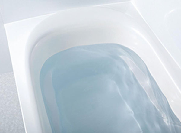 背中を包み込むカーブ