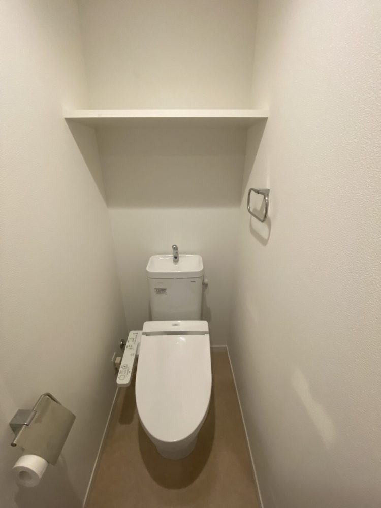 トイレ（同物件、別部屋）