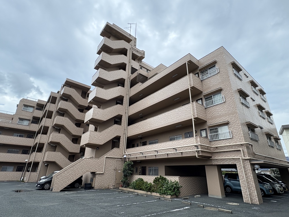 サンモリッツ小倉南　1階専用庭付リフォーム物件